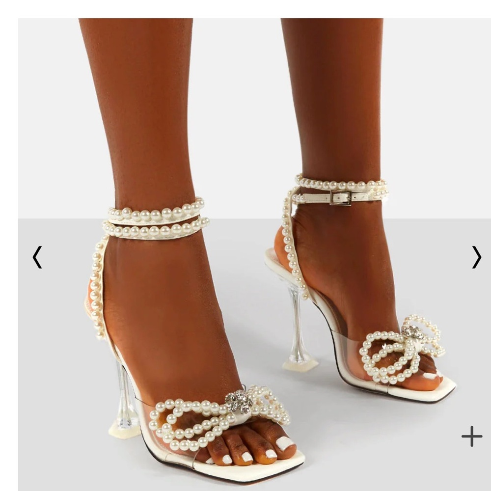 GLIMMER WHITE WRAP AROUND PEARL DETAIL BOW SQUARE TOE CAKE STAND HEELS